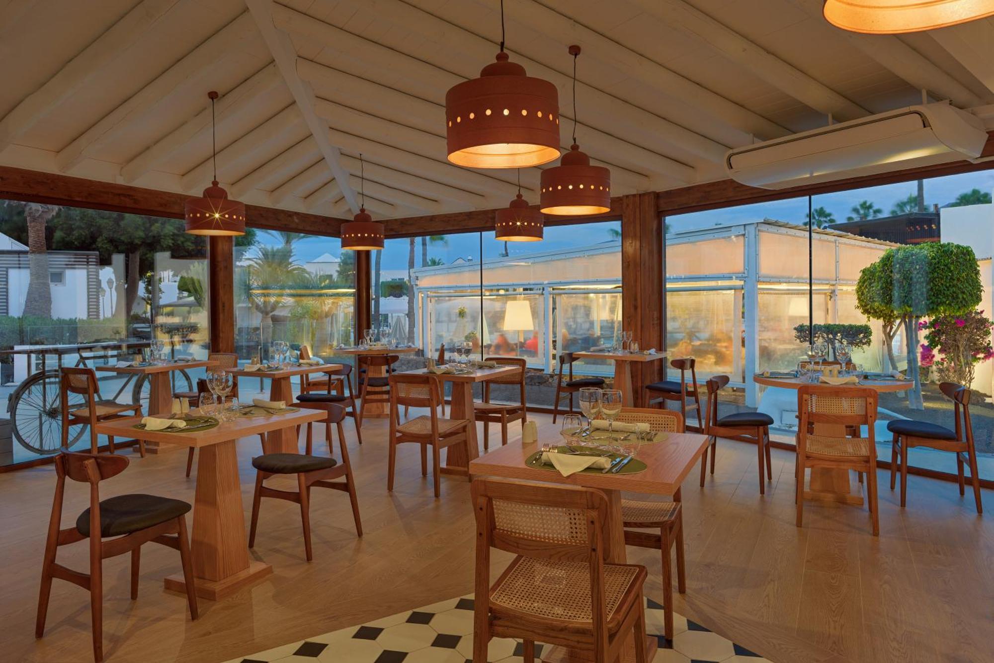 Boutique Hotel H10 White Suites - Adults Only Πλάγια Μπλάνκα Εξωτερικό φωτογραφία